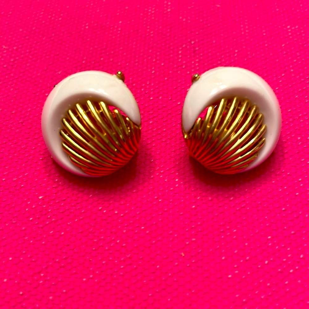 Trifari crown vintage clip on earrings gold and whiter enameled rare